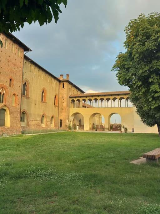 La Falconiera Vigevano Buitenkant foto